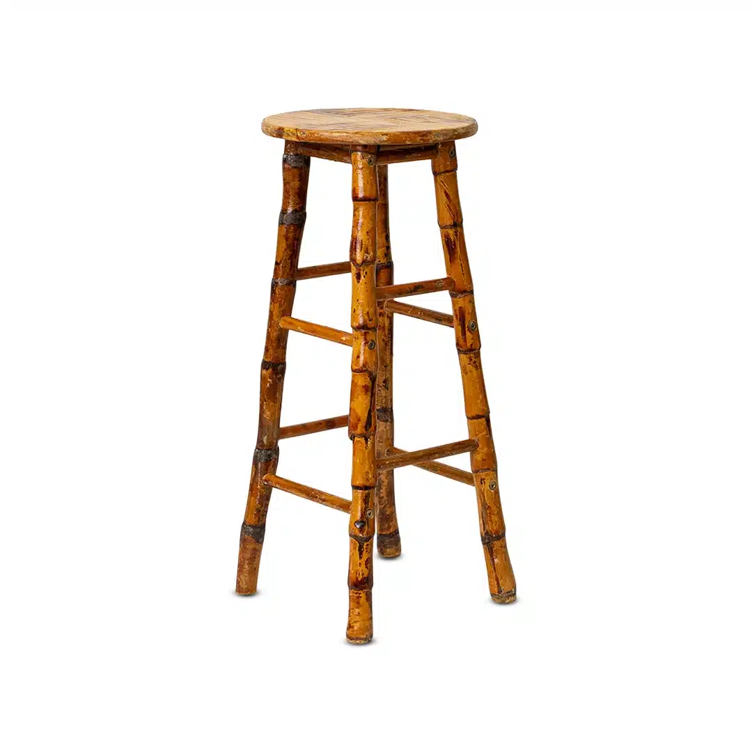 Silla modelo Crossback de madera